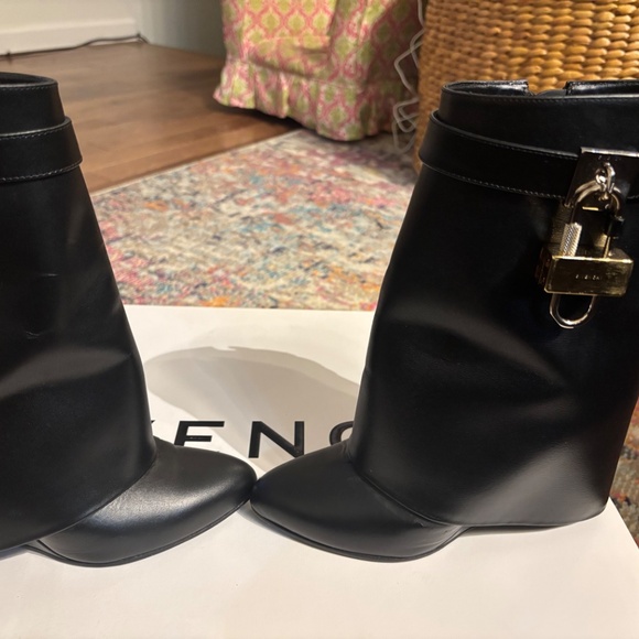 Givenchy Shark Lock Ankle Boots - Picture 5 of 12